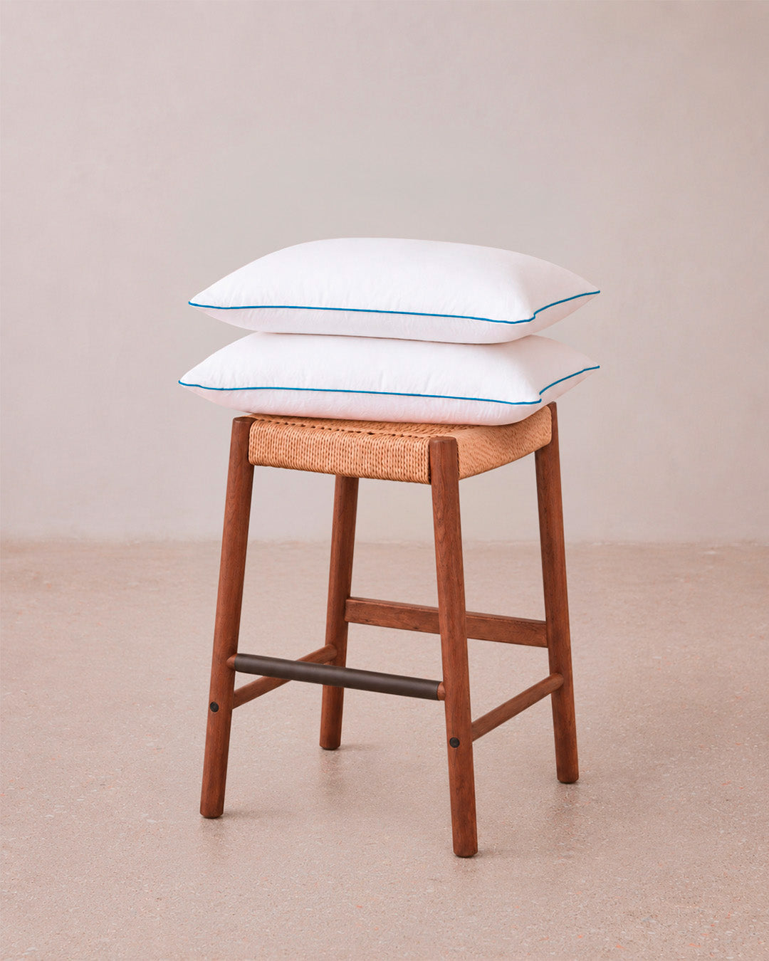 Pillow - polyester - set of 2